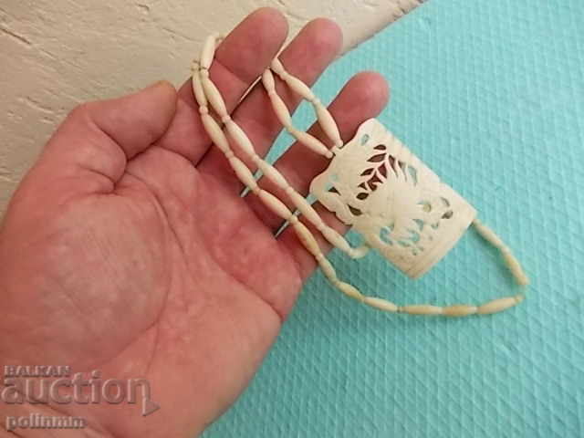 Δημοπρασία Στολίδι ελεφαντόδοντο - 1 Δημοπρασία Στολίδι ελεφαντόδοντο - 1