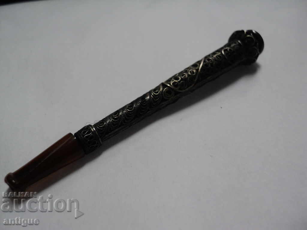 Auction  OLIVE SILVER BASIC CIGARETTE WITH COVER.