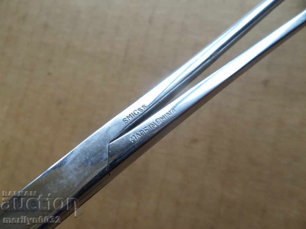 Delivery of Surgical Scissors Medical Instrument Delivery of Surgical Scissors Medical Instrument