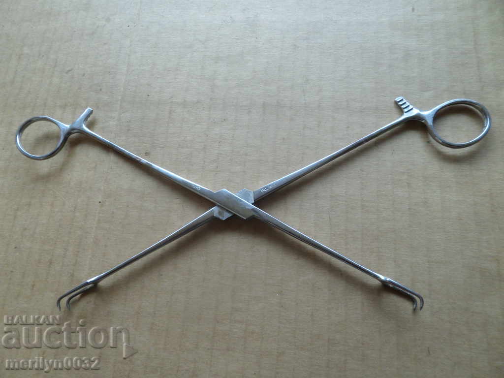 Delivery of Surgical Scissors Medical Instrument Delivery of Surgical Scissors Medical Instrument