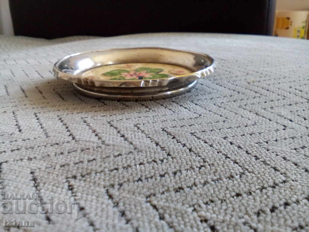 Delivery of Old ashtray