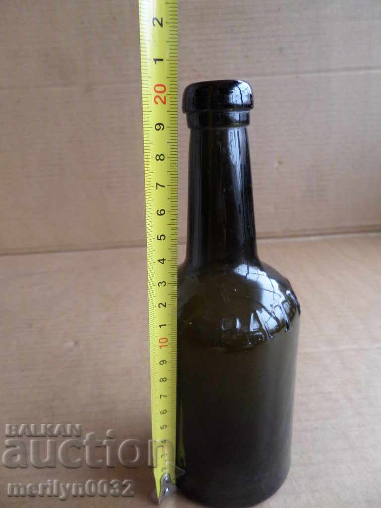 Δημοπρασία Παλιά μπουκάλι μπουκάλι κρασί Δημοπρασία Παλιά μπουκάλι μπουκάλι κρασί