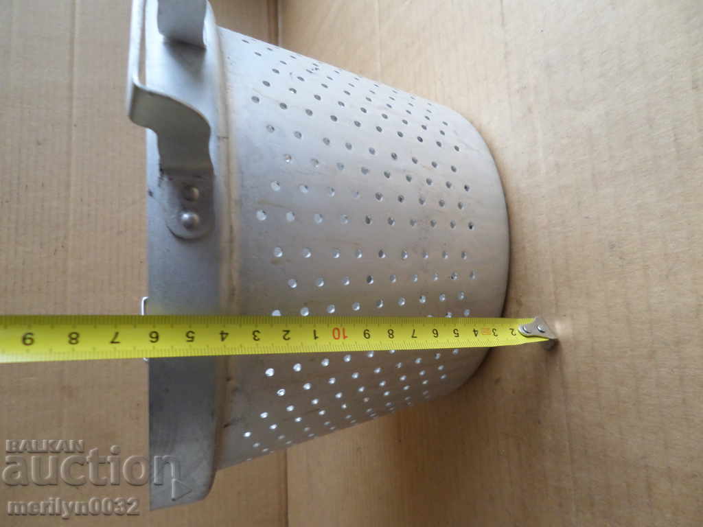 Aluminum griddle bowl strainer - 5 Aluminum griddle bowl strainer - 5
