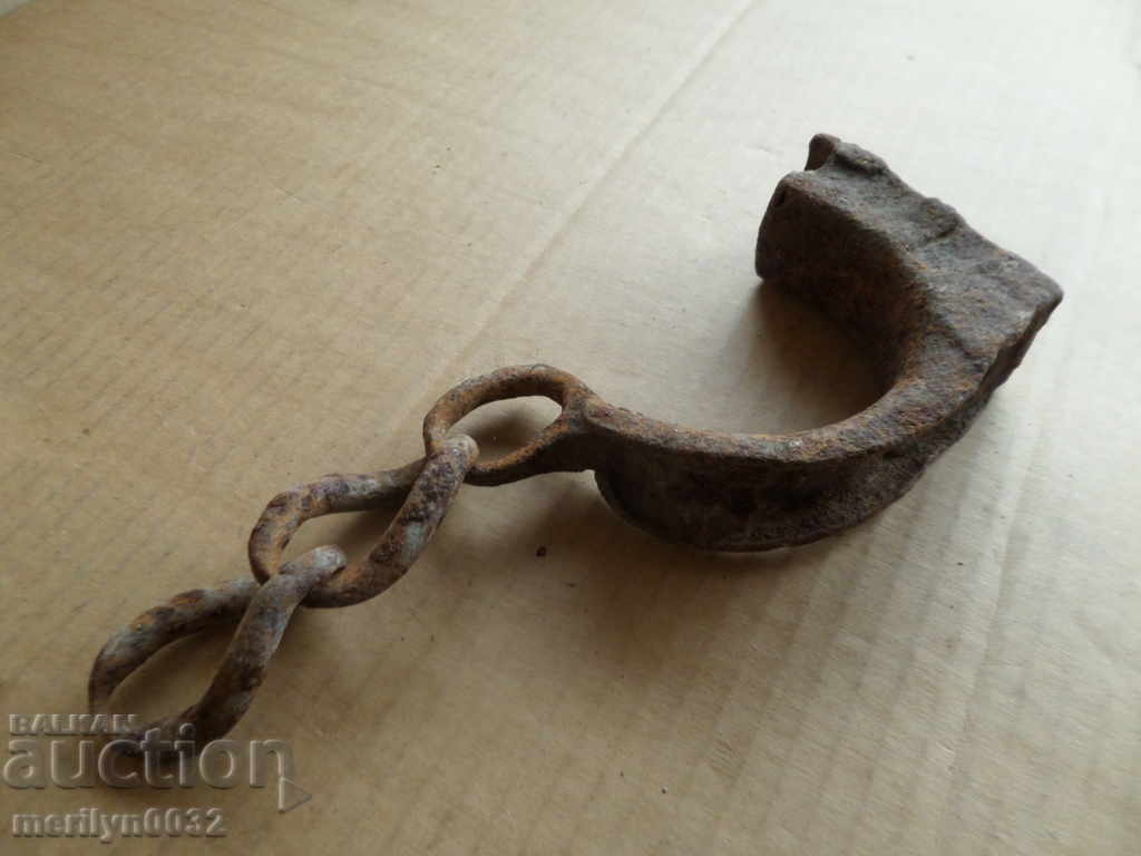 Part of hand-forged bukai with wrought iron key shackles with price 54.00 BGN | € 27.61 Part of hand-forged bukai with wrought iron key shackles with price 54.00 BGN | € 27.61