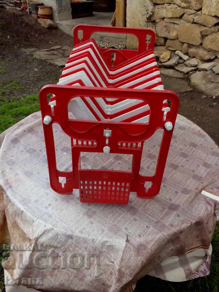 An old dryer for utensils with price 18.00 BGN | € 9.20 An old dryer for utensils with price 18.00 BGN | € 9.20