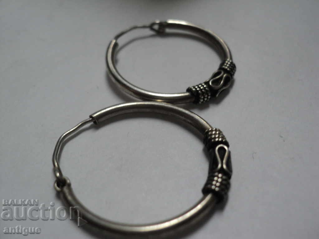 СРЕБЪРНИ ОБИЦИ. с цена 40.00 лв. | € 20.45 СРЕБЪРНИ ОБИЦИ. с цена 40.00 лв. | € 20.45