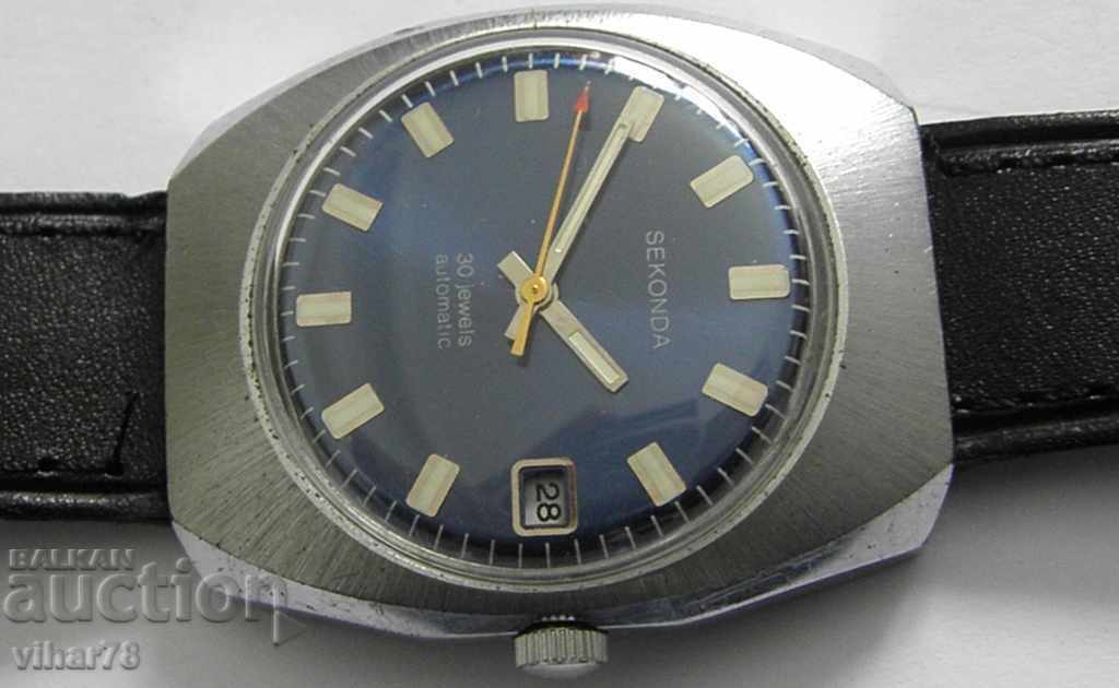 Auction  MALE HANDMADE CLUTCH-SEQUENCE