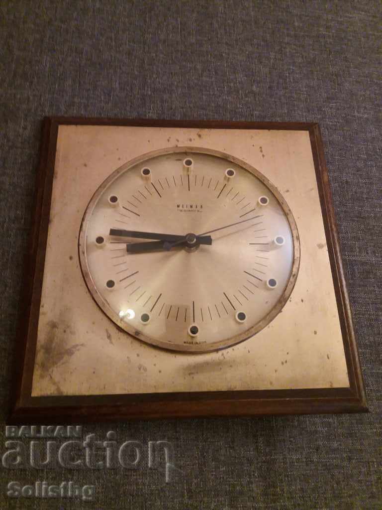 Clock. with price 75.00 BGN | € 38.35