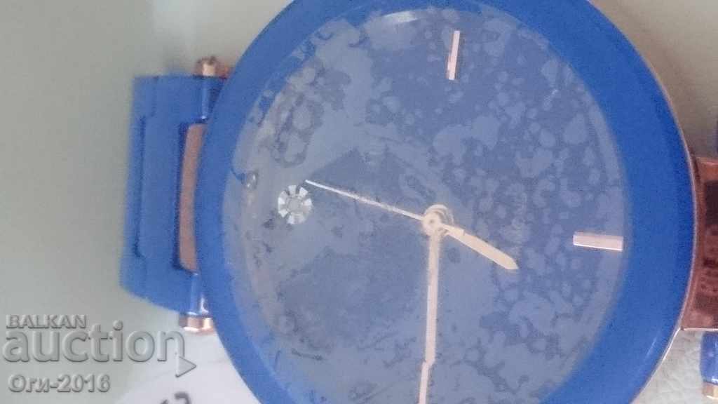 Clock ANNE KLEIN with price 135.00 BGN | € 69.02