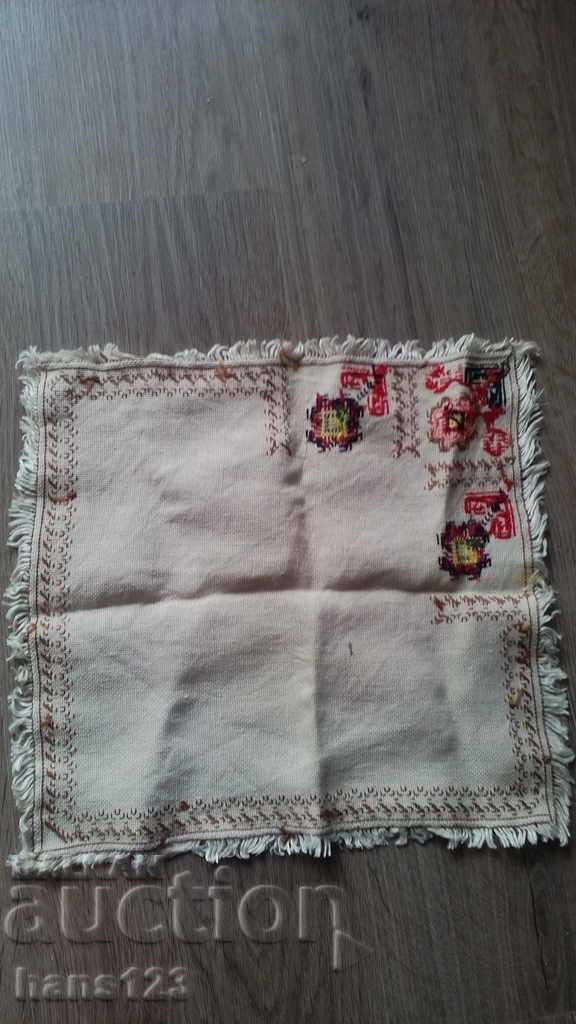 panou de perete, hota, broderie etanică cu preț 5.00 BGN | € 2.56 panou de perete, hota, broderie etanică cu preț 5.00 BGN | € 2.56