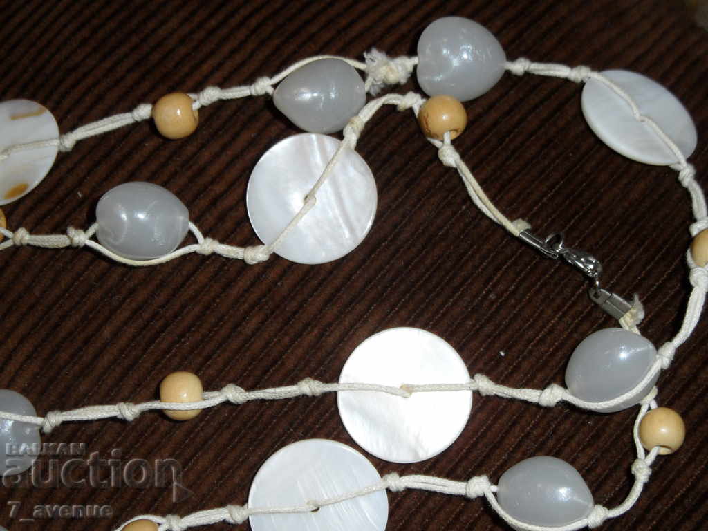 COLLEGE - mother of pearl, white stones 120 cm with price 9.99 BGN | € 5.11 COLLEGE - mother of pearl, white stones 120 cm with price 9.99 BGN | € 5.11