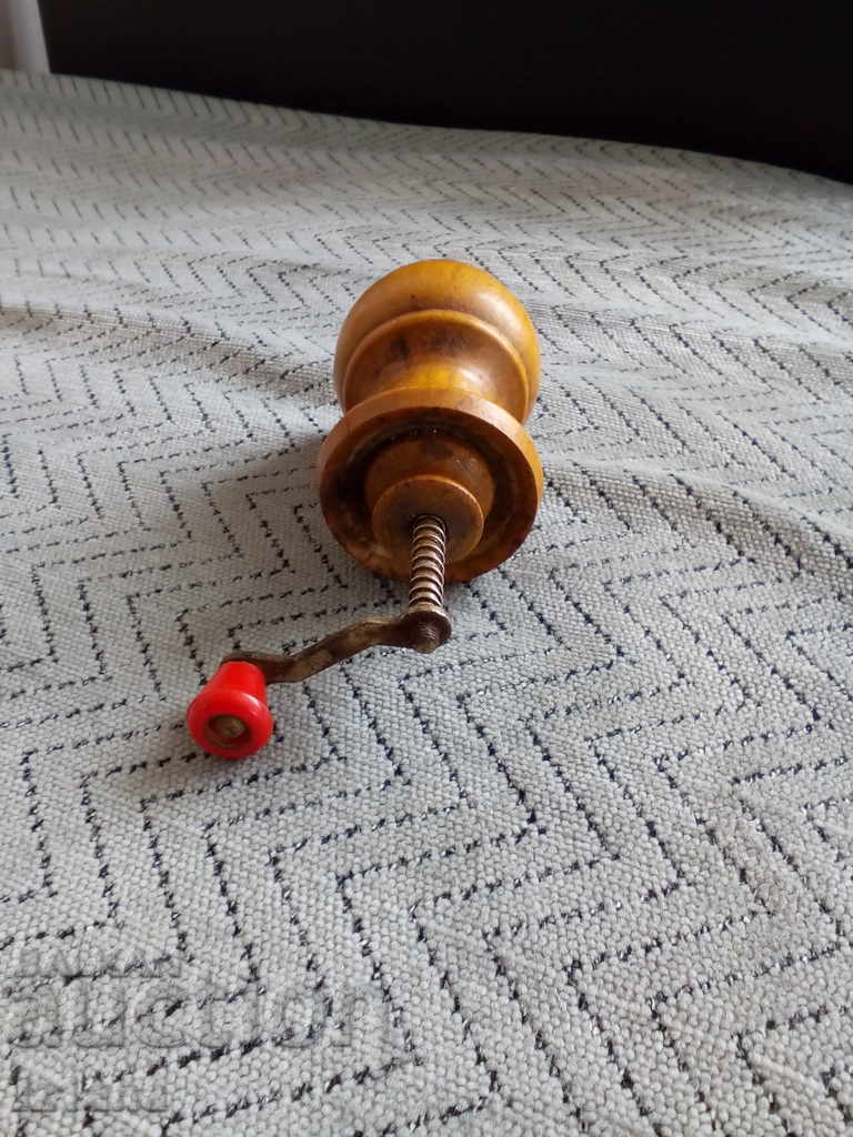 Delivery of Grinder, a pepper mill Delivery of Grinder, a pepper mill