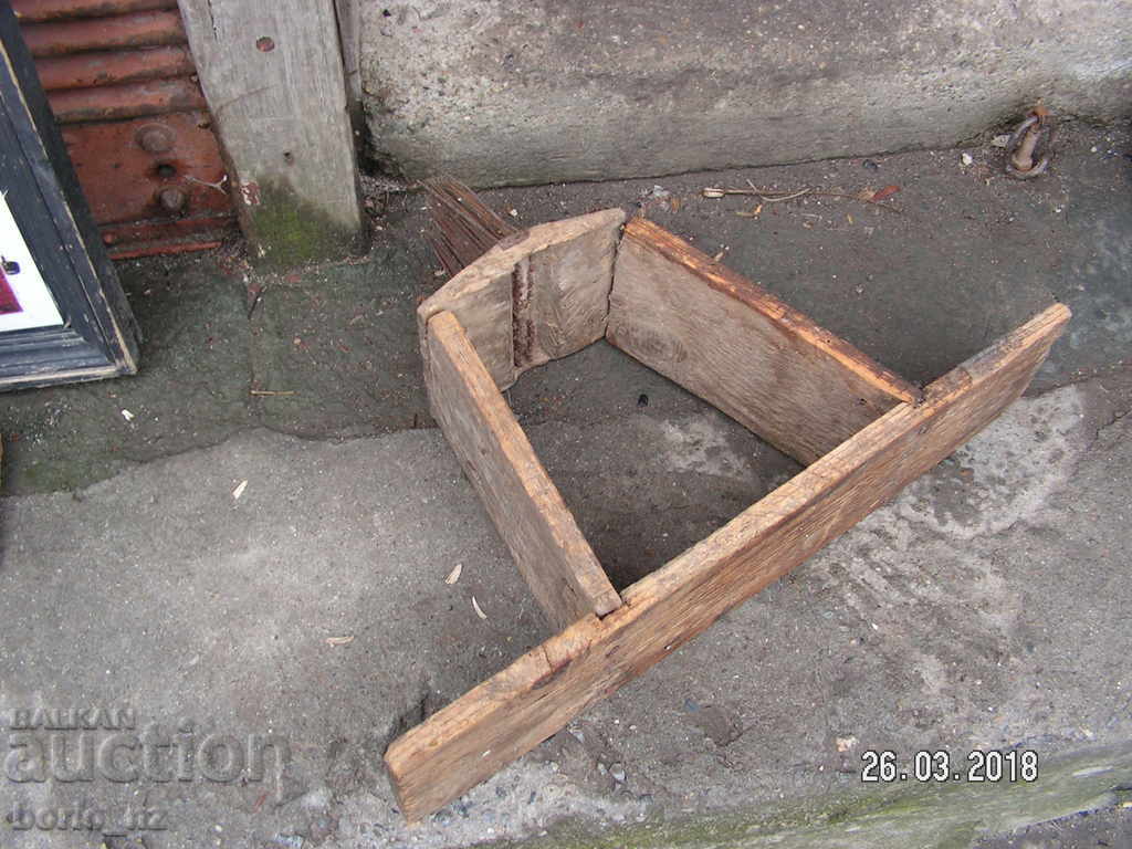 9133. OLIVE WOOD HEAD FOR WINDOW DARK - 5 9133. OLIVE WOOD HEAD FOR WINDOW DARK - 5