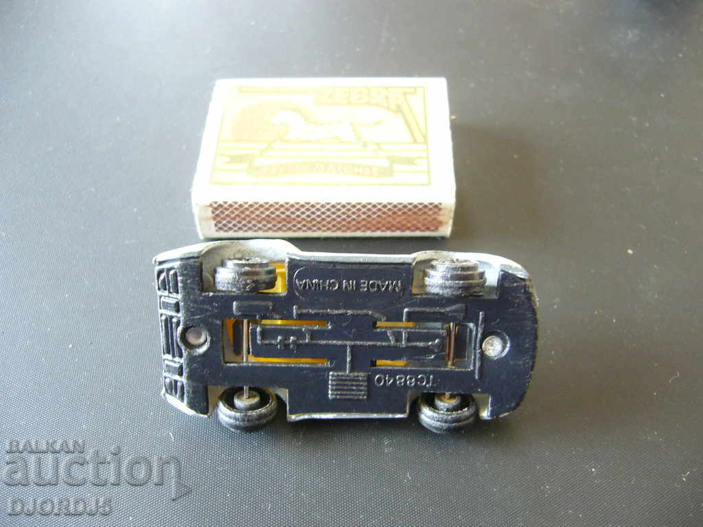 Delivery of Old Metal Stroller, TC 8840 Delivery of Old Metal Stroller, TC 8840