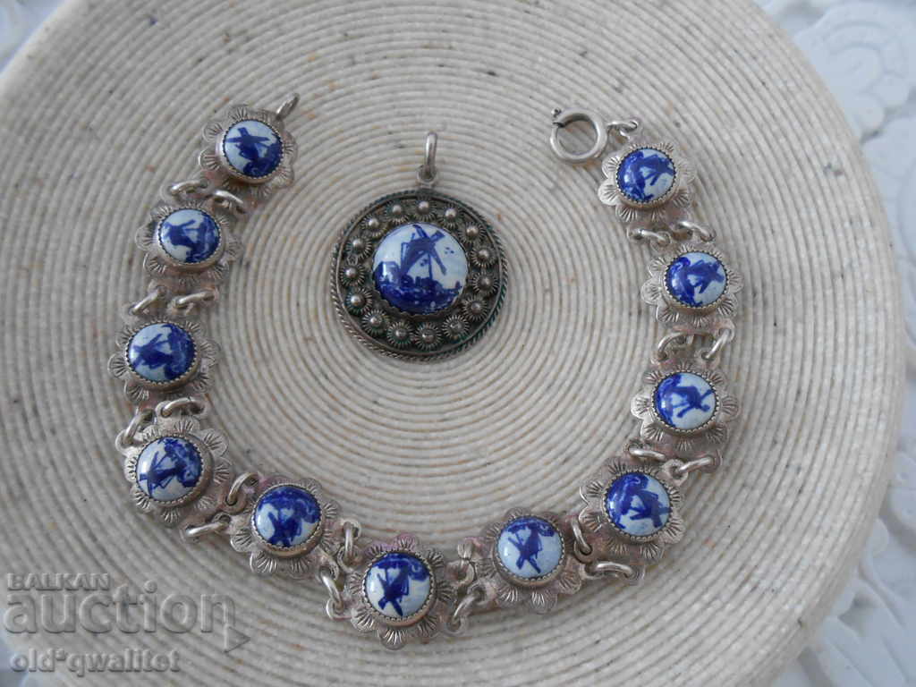 Delivery of GRILL AND MEDALON Dutch motif filigree enamel Delivery of GRILL AND MEDALON Dutch motif filigree enamel