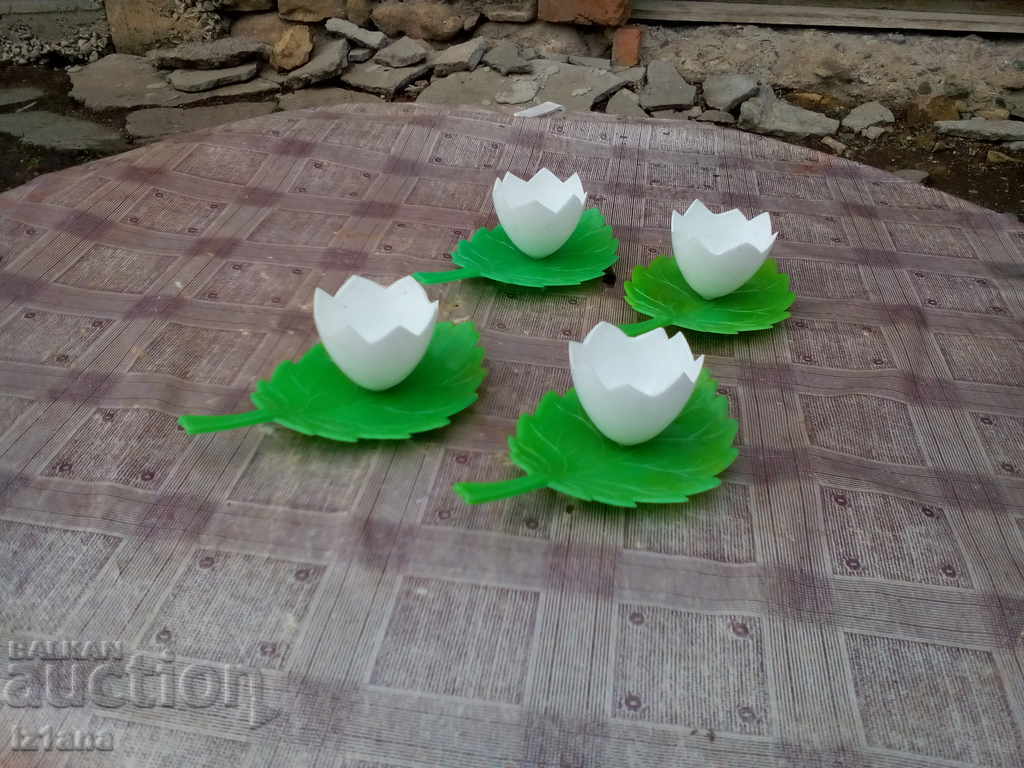 Egg bowls with price 20.00 BGN | € 10.23 Egg bowls with price 20.00 BGN | € 10.23