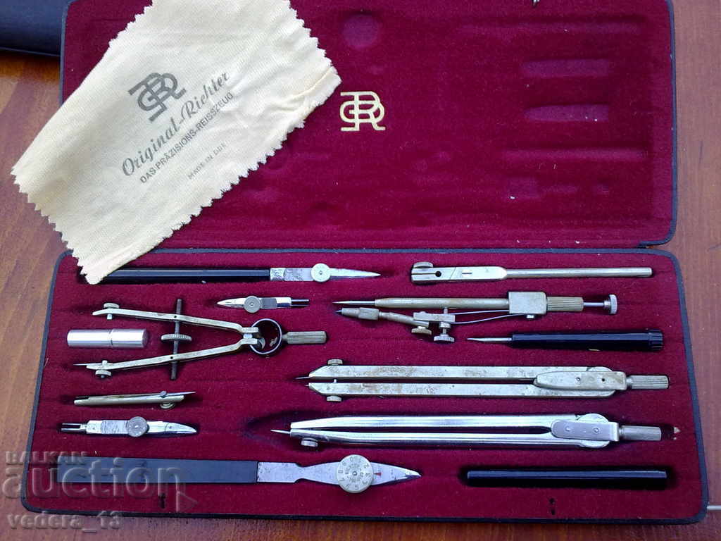 PROFESSIONAL PERSONAL COMPLEX with price 35.00 BGN | € 17.90 PROFESSIONAL PERSONAL COMPLEX with price 35.00 BGN | € 17.90