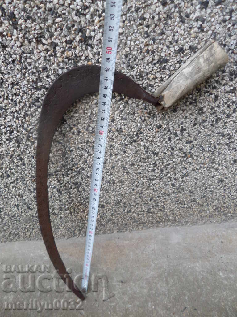 Delivery of Ottoman sickle with a gravy cutter, blade, wrought iron Delivery of Ottoman sickle with a gravy cutter, blade, wrought iron