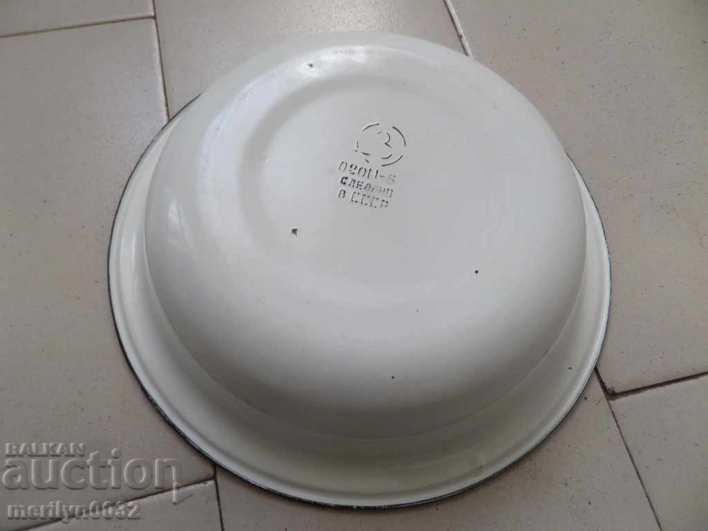 Delivery of Enamelled salt basin, basin, enameled vessel, USSR Delivery of Enamelled salt basin, basin, enameled vessel, USSR