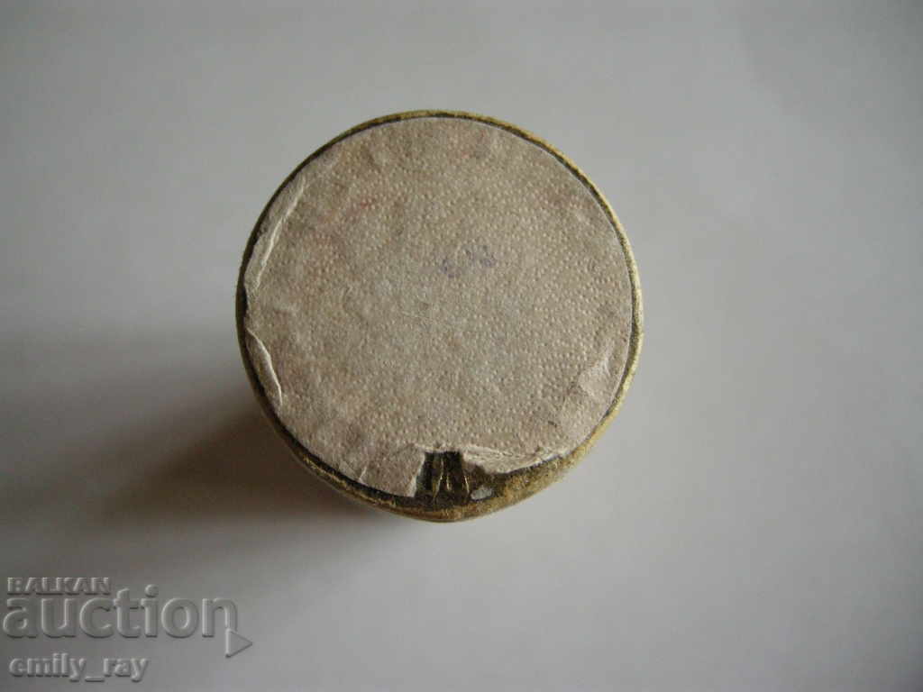 An old can of German cosmetics - 6 An old can of German cosmetics - 6