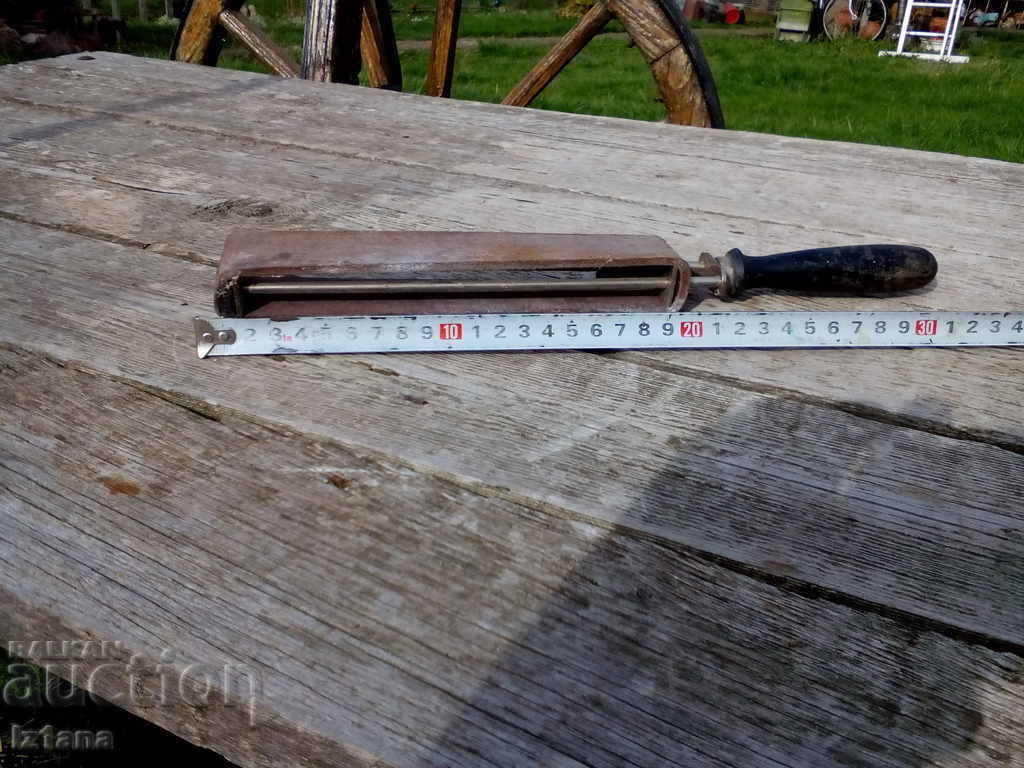 Auction Ancient slap, mass Auction Ancient slap, mass