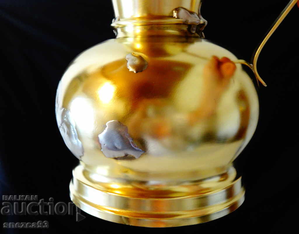 Livrarea Carafă de vin din bronz de designer 1.5 litri