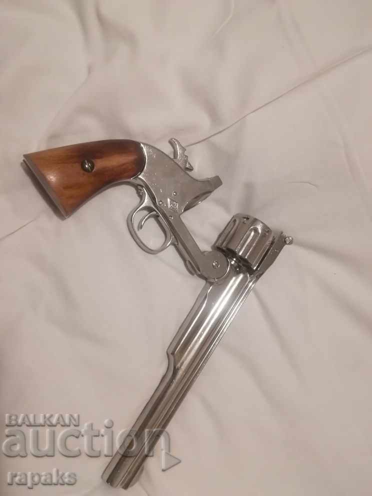 Delivery of Huge gun, Smith&Wesson army revolver. Replica Delivery of Huge gun, Smith&Wesson army revolver. Replica