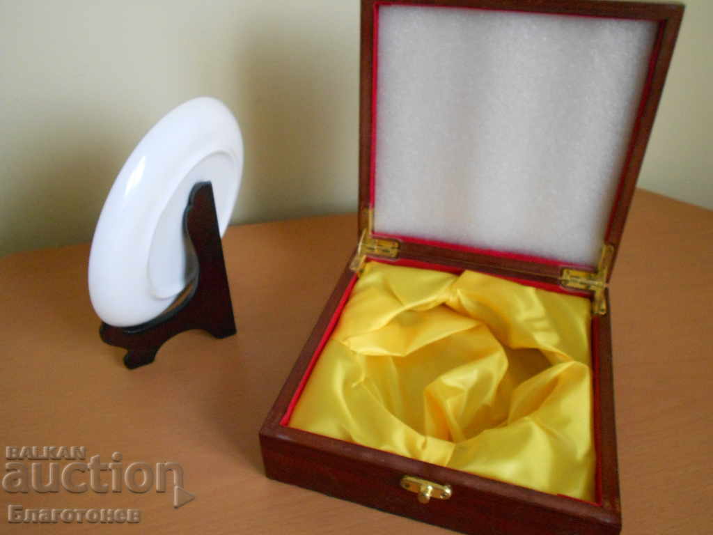 Delivery of Porcelain Chinese Army