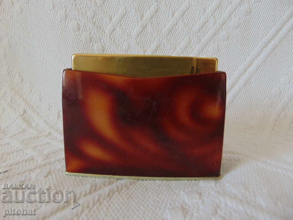 Collector's massive table lighter with price 20.00 BGN | € 10.23 Collector's massive table lighter with price 20.00 BGN | € 10.23