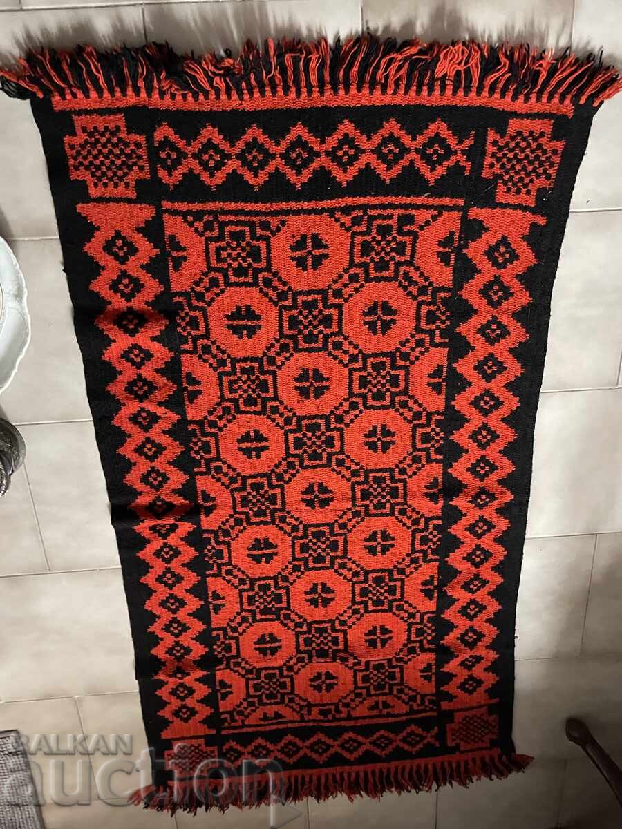 Covor-250/78 cm, lână, față-verso cu preț € 39.95 | 78.14 BGN
