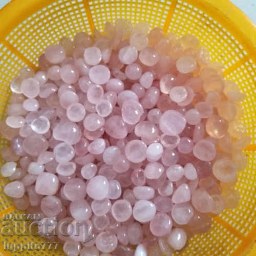 50 grams 250 carats of pink quartz with price 59.99 BGN | € 30.67 50 grams 250 carats of pink quartz with price 59.99 BGN | € 30.67
