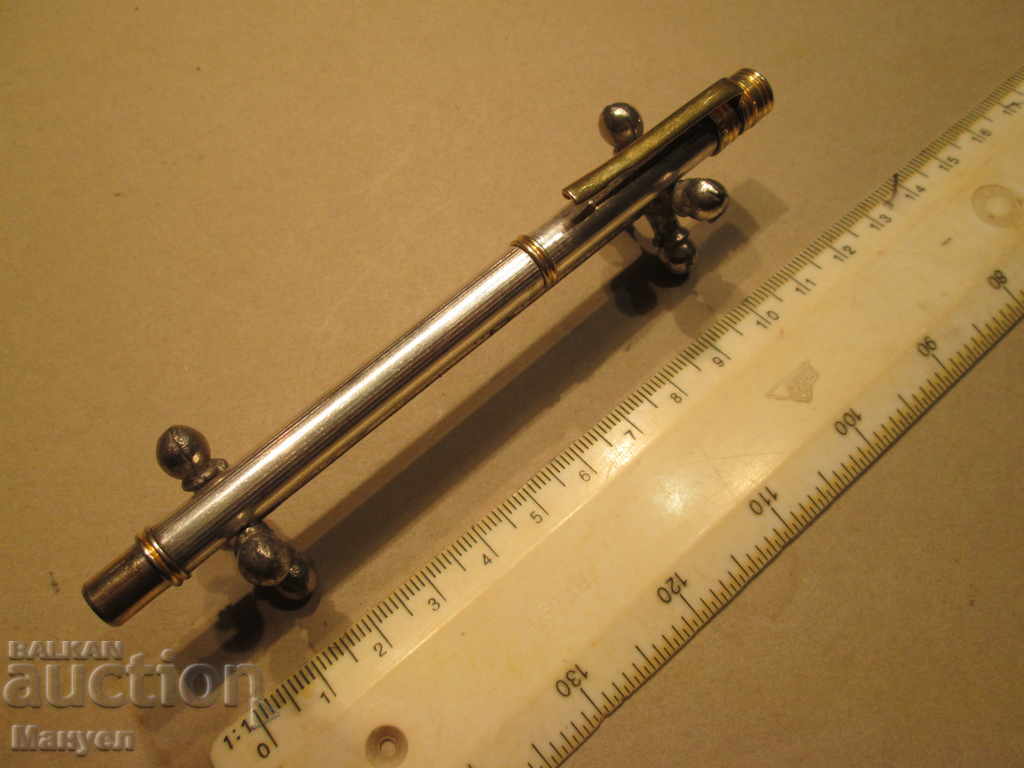 Delivery of I sell old beautiful silver chemical "RONSON" .RRRR Delivery of I sell old beautiful silver chemical "RONSON" .RRRR