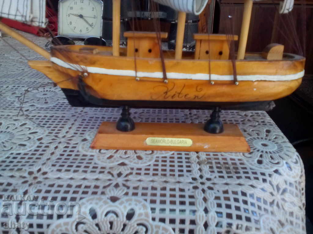 Auction A wooden ship Auction A wooden ship