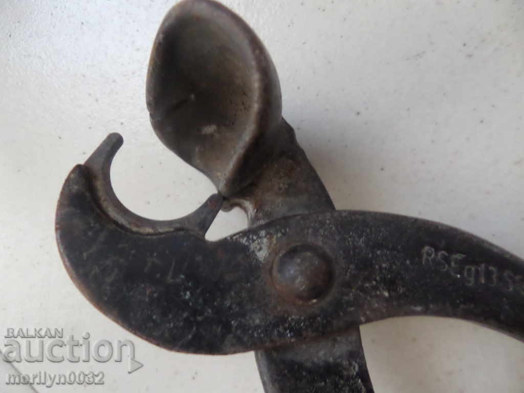 Profiled pliers for bergamon tube early wounds, Bulgaria - 5 Profiled pliers for bergamon tube early wounds, Bulgaria - 5