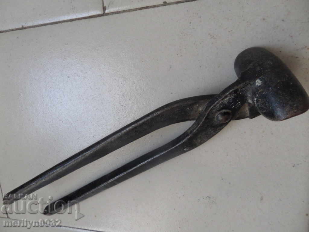 Profiled pliers for bergamon tube early wounds, Bulgaria - 6 Profiled pliers for bergamon tube early wounds, Bulgaria - 6