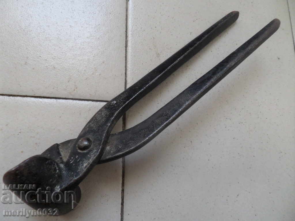 Profiled pliers for bergamon tube early wounds, Bulgaria - 7 Profiled pliers for bergamon tube early wounds, Bulgaria - 7