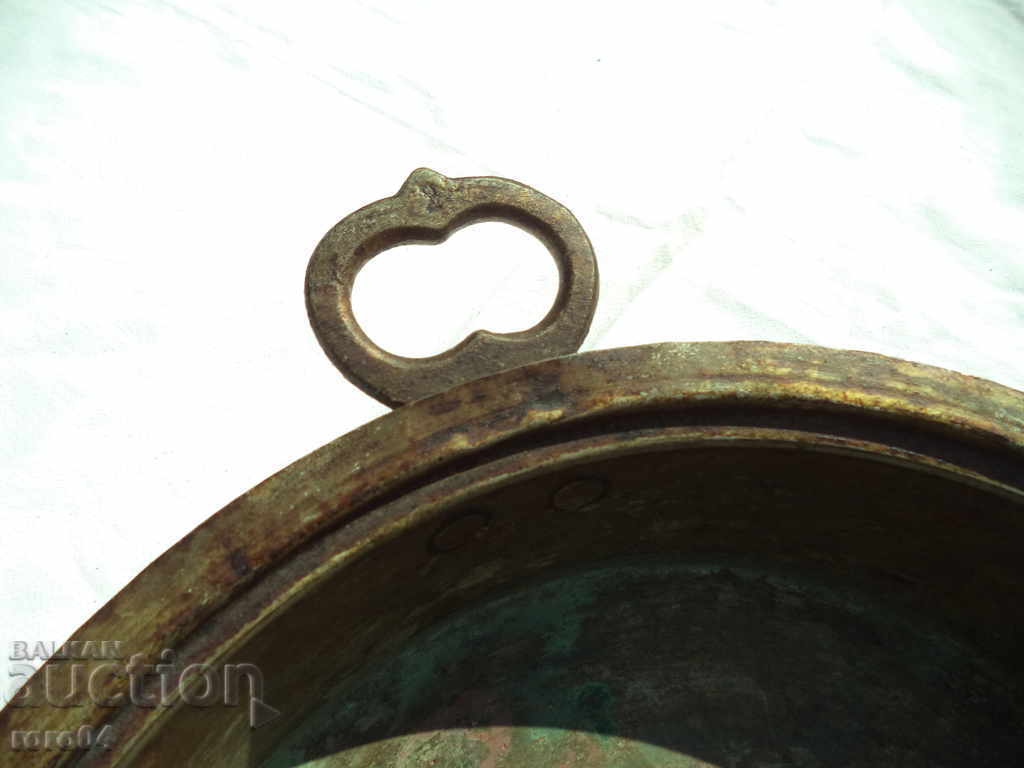 Auction OLD HANGER HANGER WRAP - CARDIFF Auction OLD HANGER HANGER WRAP - CARDIFF