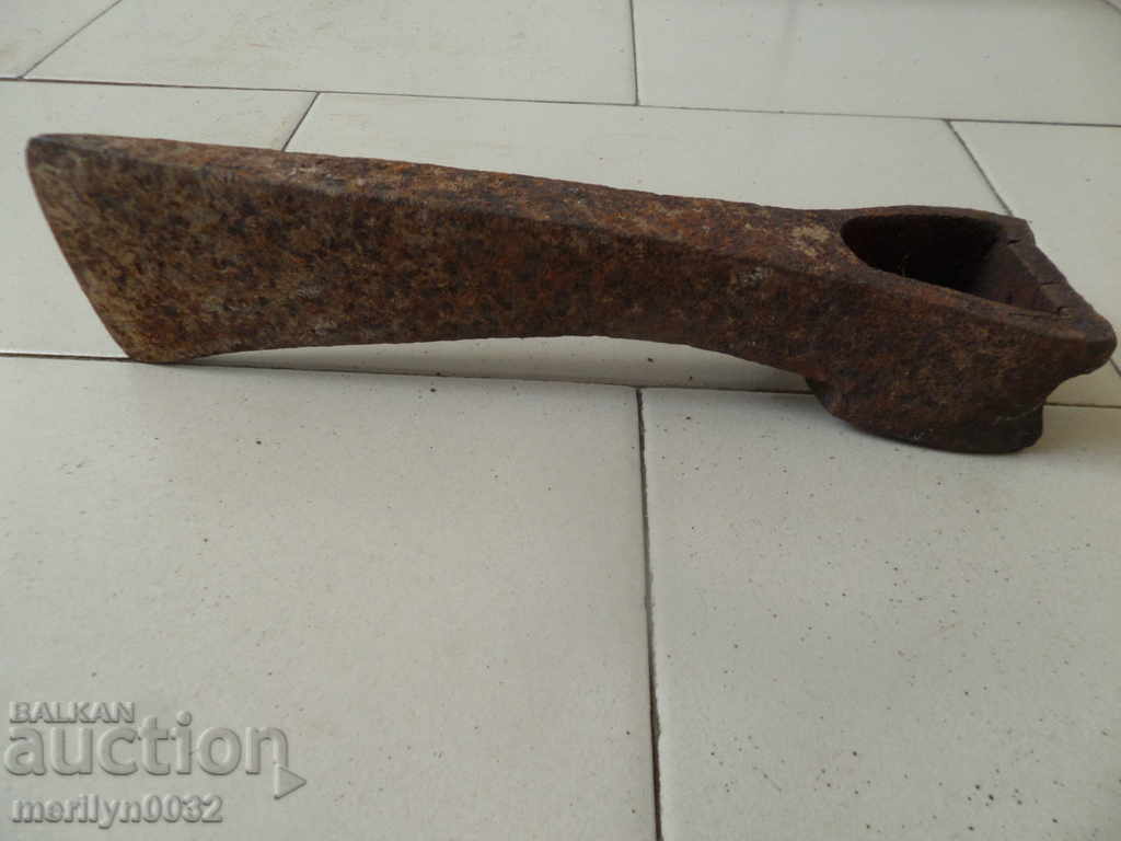 An old 170-year-old ax-wrought iron toothed tool with price 74.00 BGN | € 37.84 An old 170-year-old ax-wrought iron toothed tool with price 74.00 BGN | € 37.84