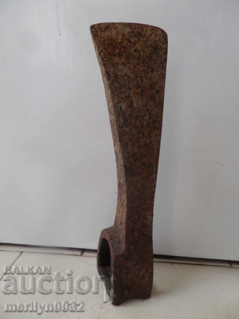 Стара 170 годишна брадва инструмент ковано желязо топор