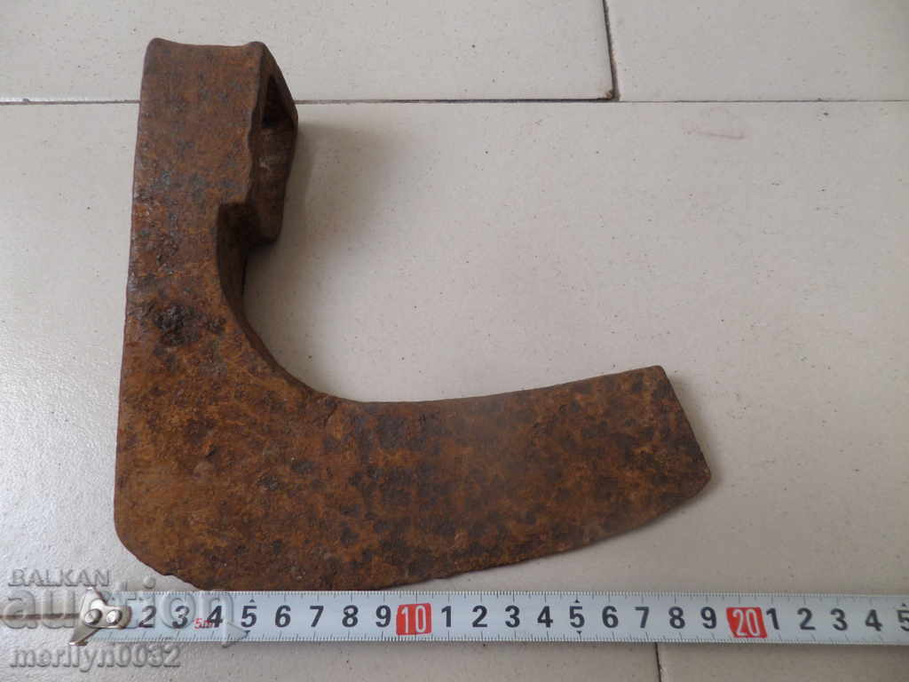Delivery of Old ax tool wrought iron pole