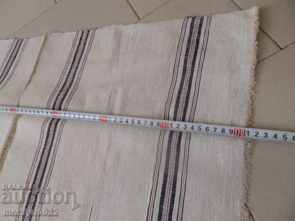 Auction An old hand-woven cloth embroidery Auction An old hand-woven cloth embroidery