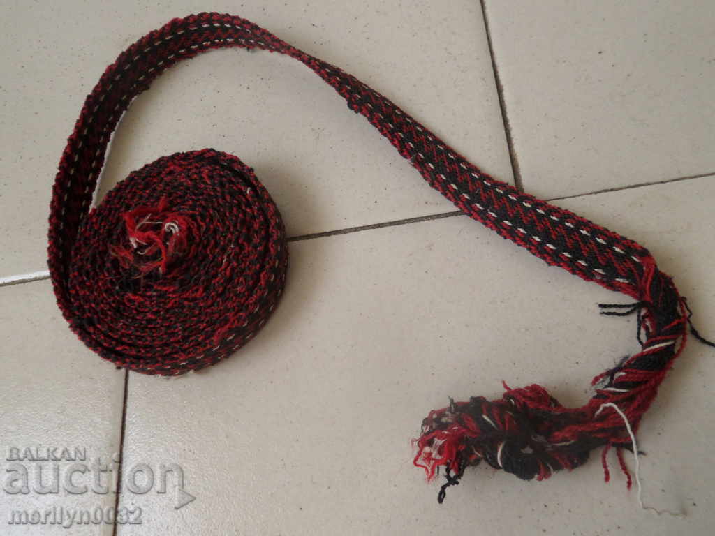 An old hand-knotted belt, belt, belt costume with price 69.00 BGN | € 35.28 An old hand-knotted belt, belt, belt costume with price 69.00 BGN | € 35.28