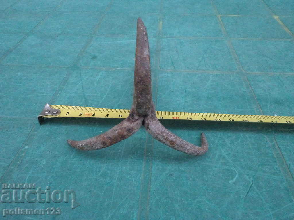 Auction Forged Triple HOOK Auction Forged Triple HOOK