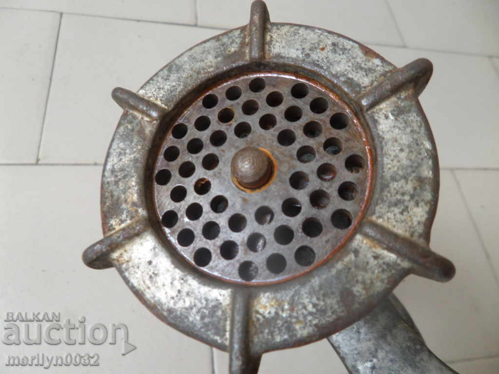 Δημοπρασία Παλιά μηχανή για να αλέσει την μηχανή κοπής κιμά Δημοπρασία Παλιά μηχανή για να αλέσει την μηχανή κοπής κιμά