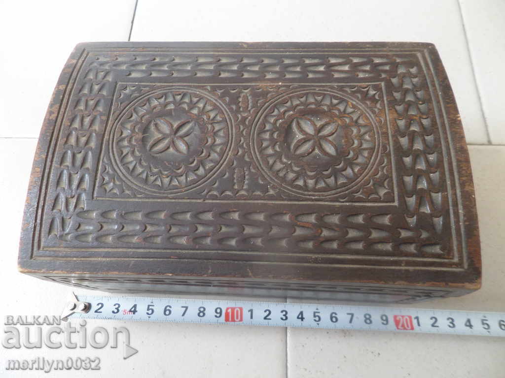 Кутия с дърворезба нач на ХХ век дървения УНИКАТ бижу - 6 Кутия с дърворезба нач на ХХ век дървения УНИКАТ бижу - 6