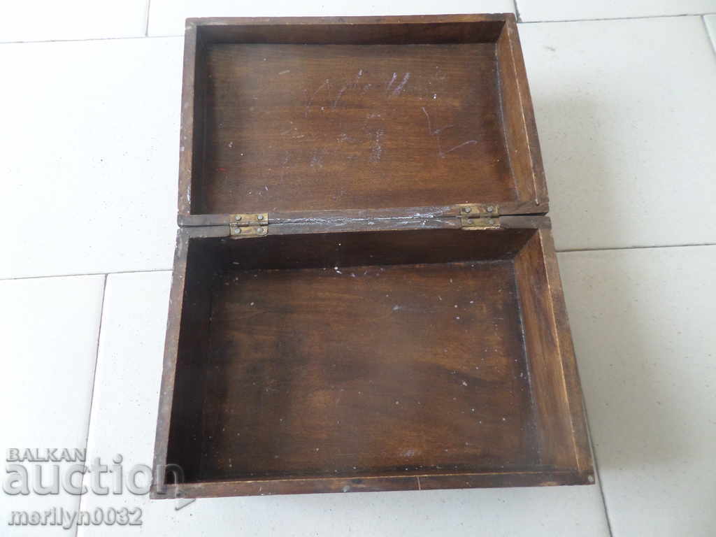 Кутия с дърворезба нач на ХХ век дървения УНИКАТ бижу - 7 Кутия с дърворезба нач на ХХ век дървения УНИКАТ бижу - 7