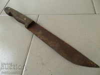 Un cuțit vechi de la o lamă de bot