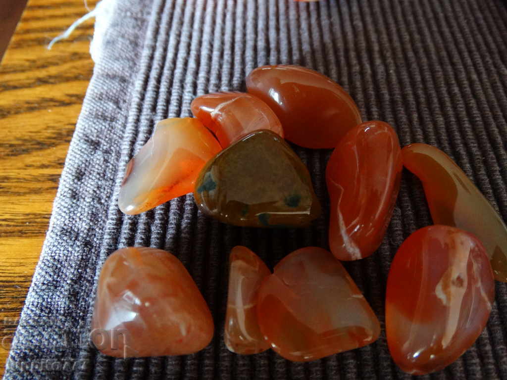 Delivery of 95 grams 450 carat carnels Delivery of 95 grams 450 carat carnels