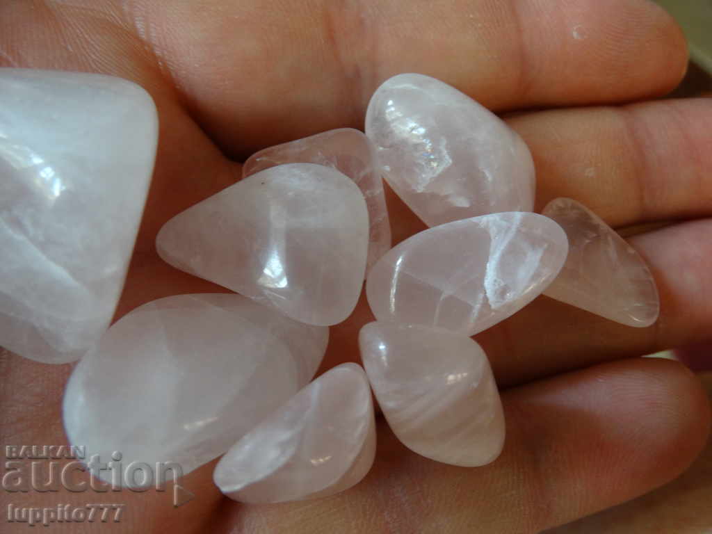 100 grams of 500 carats of pink quartz with price 49.99 BGN | € 25.56 100 grams of 500 carats of pink quartz with price 49.99 BGN | € 25.56