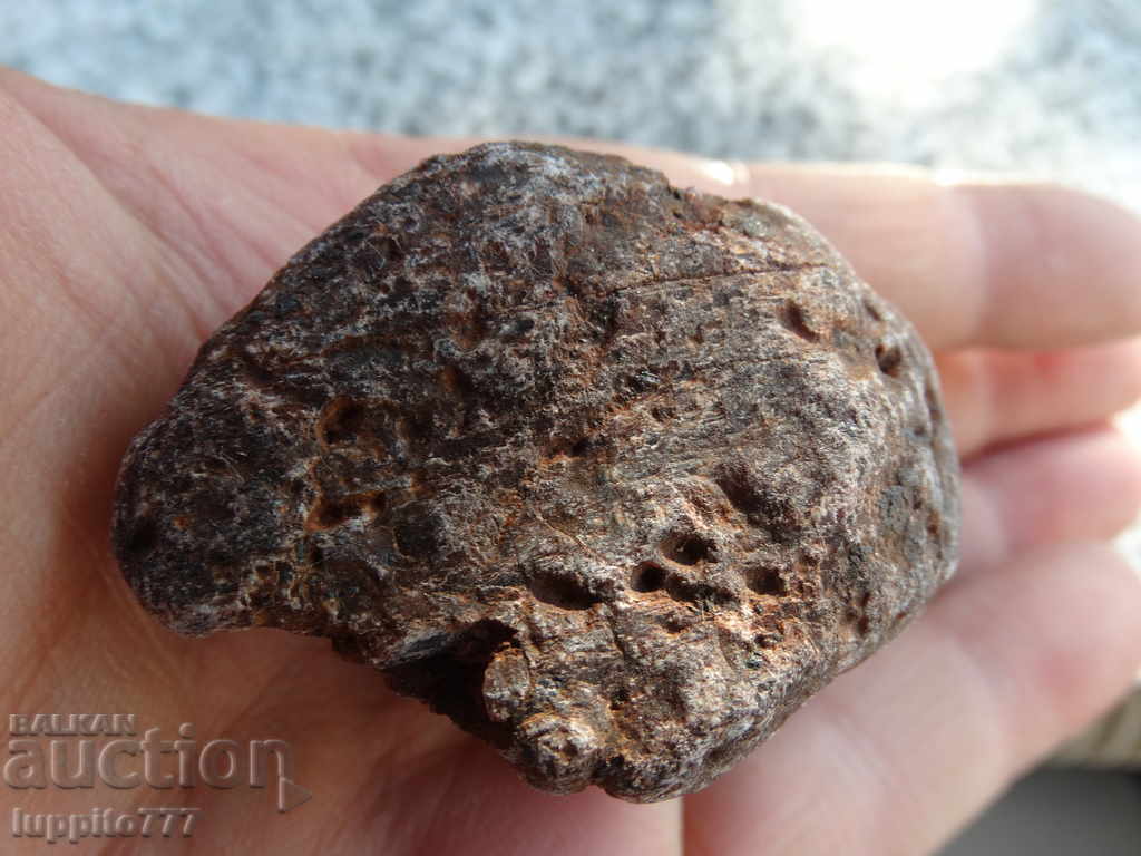 Licitație 120 de grame de corund natural Licitație 120 de grame de corund natural